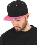 Yupoong The classic snapback 2-tone